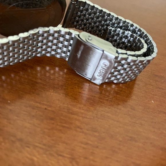GUESS WRISTWATCH W/XTRA LONG SWEEP HAND 1996 STAINLESS ADJUSTABLE MESH BAND - Picture 10 of 11